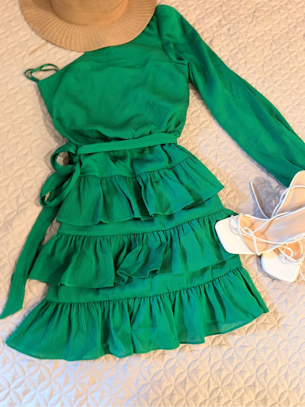BCBGMaxAzria Emerald Green One-Shoulder Ruffle Tiered Dress